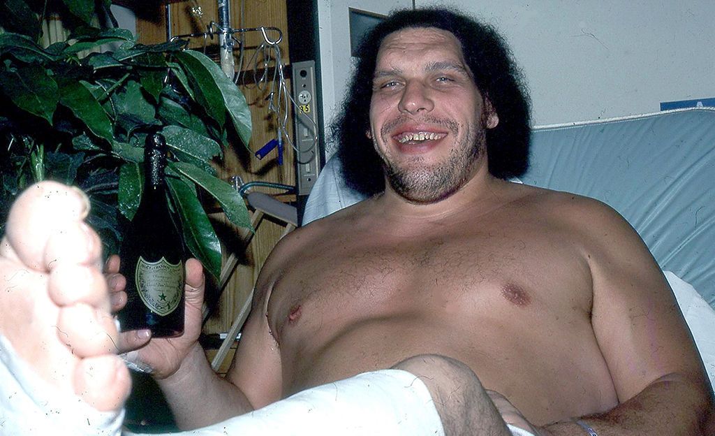 André the Giant saattaa olla kaikkien aikojen kovin juomamies - päiväannos viinipulloja täysin käsittämätön: ”Siellä roikkui 230-kiloinen juopunut jättiläinen”