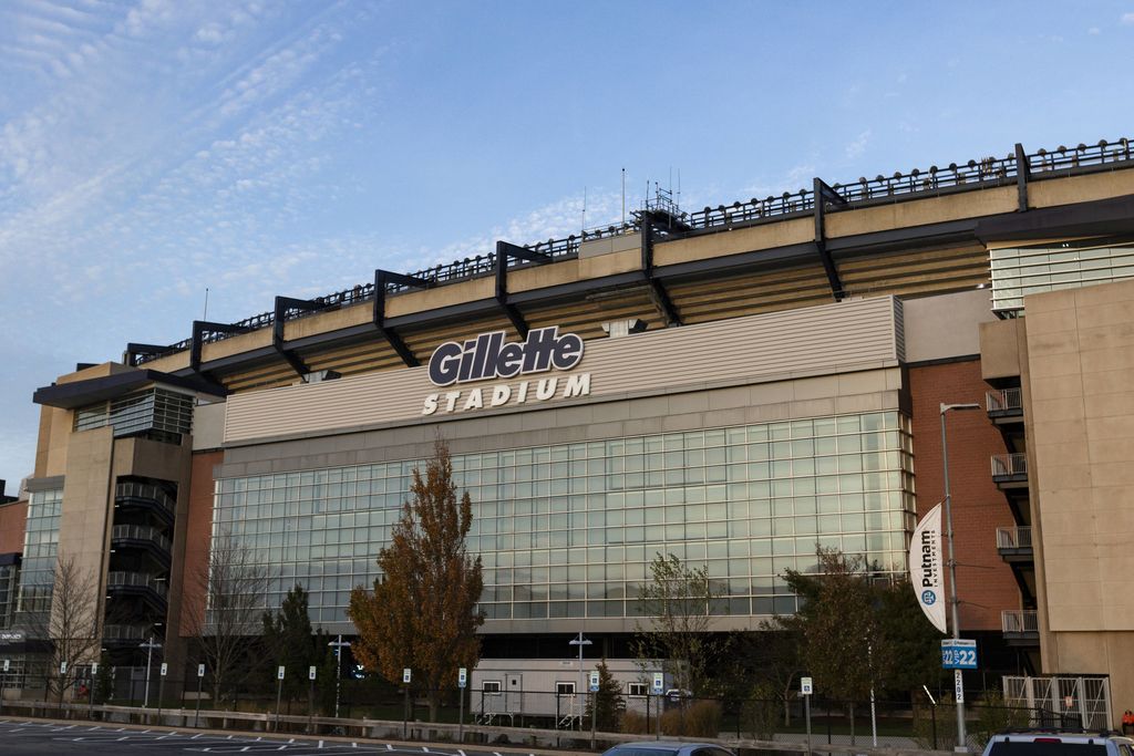 Mikä NFL-seura isännöi Gillette Stadiumia Foxboroughissa, Massa­chusettsin osavaltiossa?