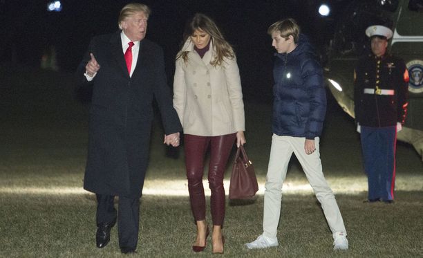 Donald, Ivanka ja Barron Trump.