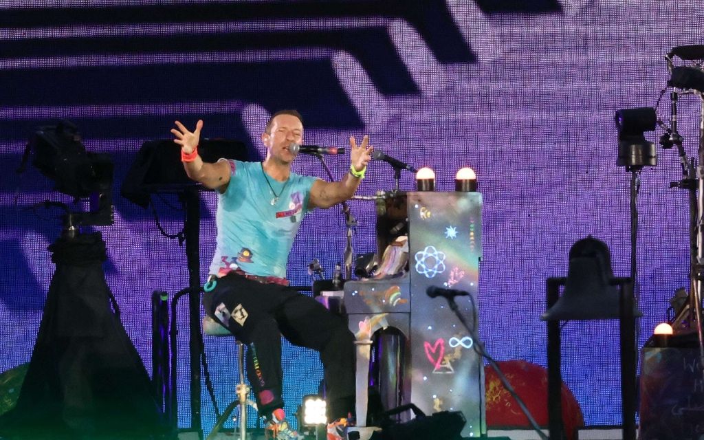 Tällaisia summia Coldplay-fanit maksoivat lipuistaan