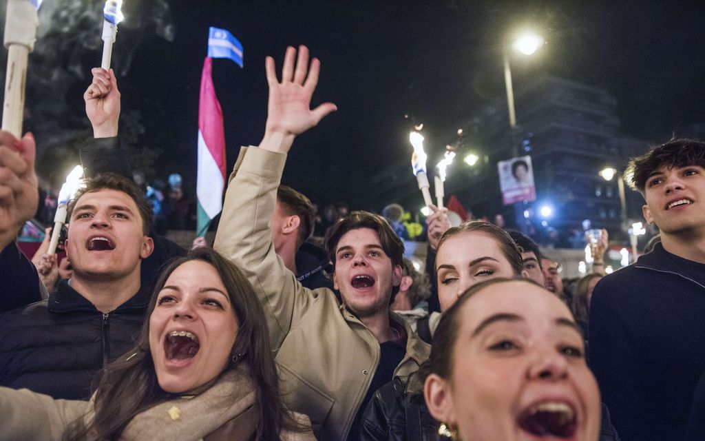 Kansan­edustajat todistivat Orbánin häviön – ”Kuin Unkari olisi voittanut jalkapallon maailman­mestaruuden”