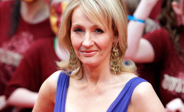 Rowling löi Murdochilta luun kurkkuun.