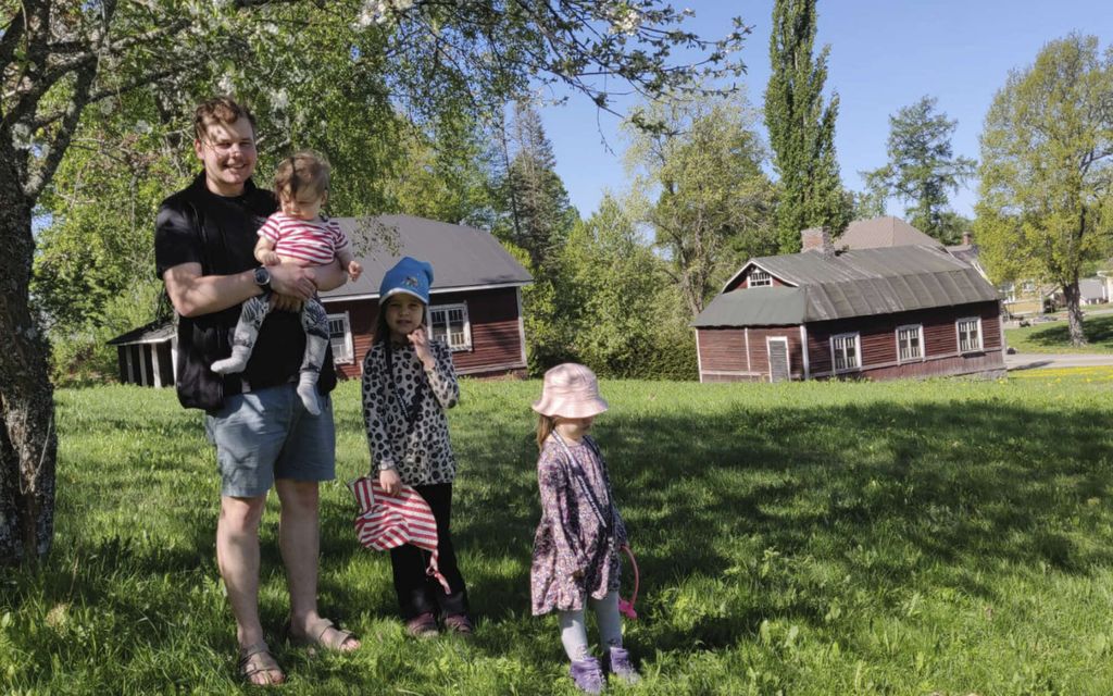 Mahdollisuus asua ilmaiseksi maalla: Helsinkiläis­perheet innostuivat