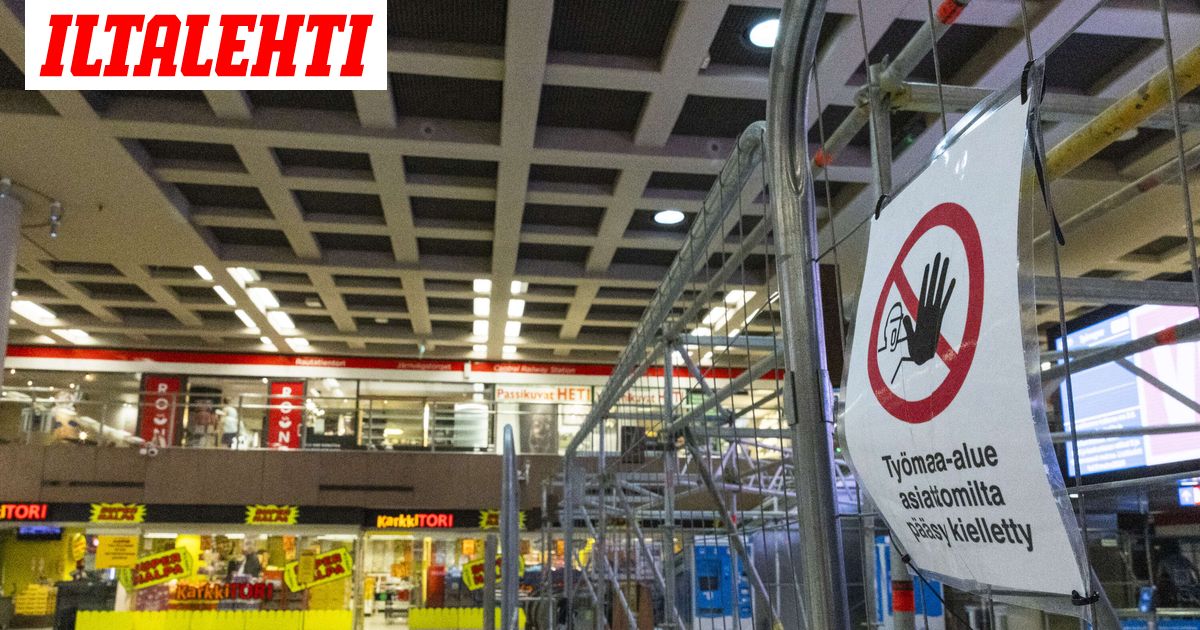 Helsingin metrokatkos aiheutti asiakaskadon – Näin reagoitiin Asematunnelin karkkikaupassa