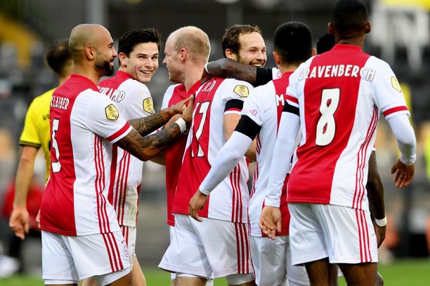 Ajax murjoi Hollannissa Venloa.