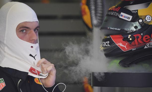 Max Verstappenin kisa Unkarissa päättyi kuuden kierroksen jälkeen tekniikkaongelmiin.