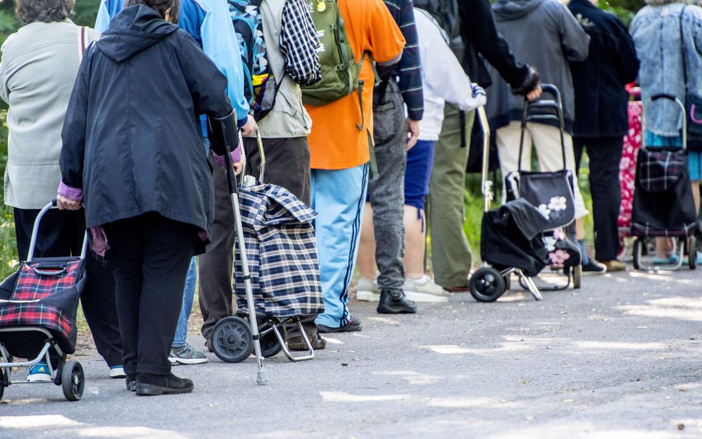 Pääekonomisti lähes heittää hohtimet kaivoon: Kuluttajat vajoavat synkkyyteen