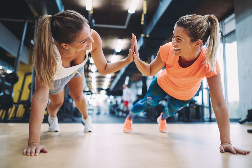 5 avainkohtaa ratkaisee, miten liikunta vaikuttaa - Uusi suositus korostaa arjen mikroliikkumista ja taukojen pitämistä 