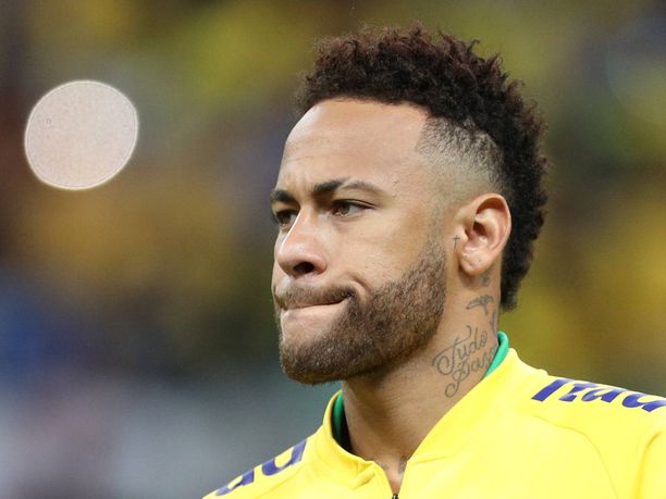 Neymar on ajautunut keskelle raiskauskohua. Pallotaituri kiistää syyllistyneensä raiskaukseen.