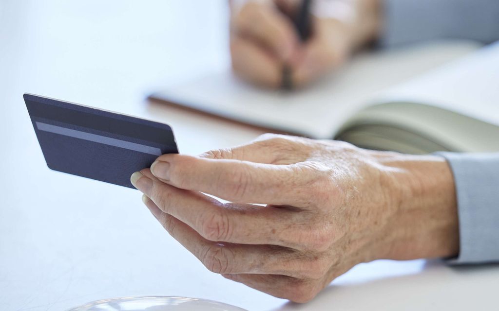 Huijarit veivät varakkailta espoolaisilta kymmeniä tuhansia euroja