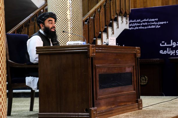 Talibanin tiedottaja Zabhiullah Mujahid julisti Afganistanin ”islamilaiseksi emiraatiksi” lehdistötilaisuudessa syyskuun alussa. 