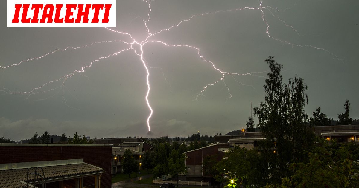 Ukkonen rytisee osassa maata - Vimarsana News