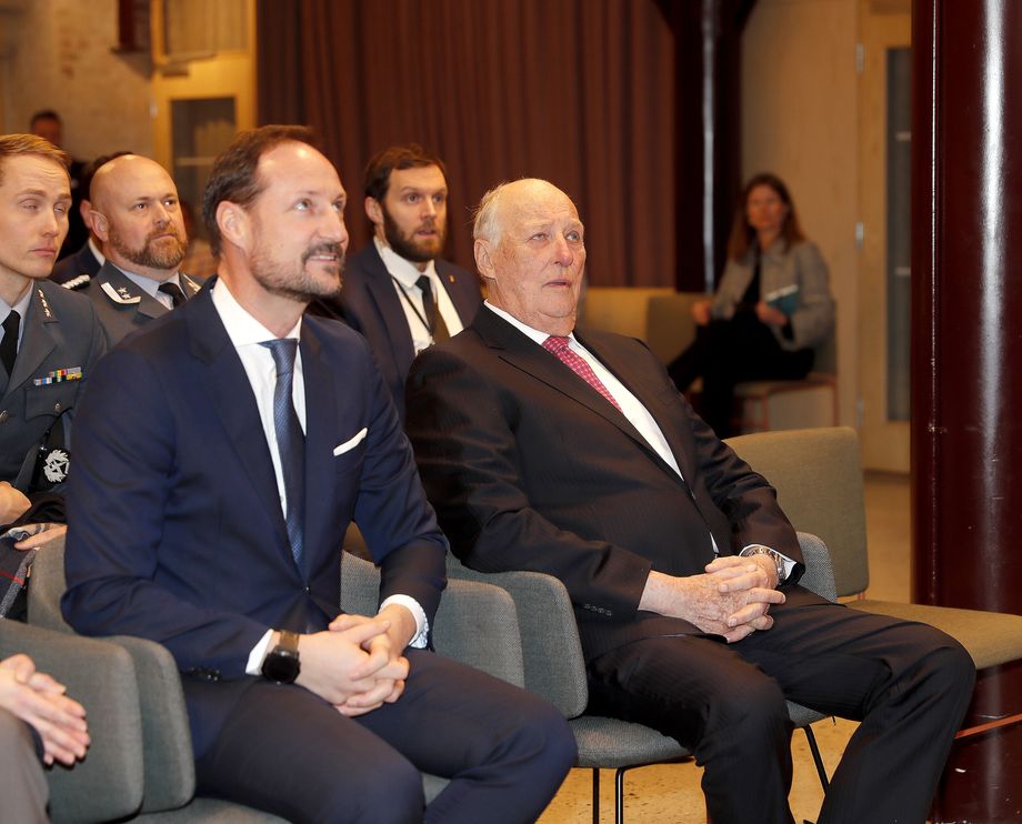 Kuningas Harald täyttää 87 vuotta – Karkasi ulkomaille