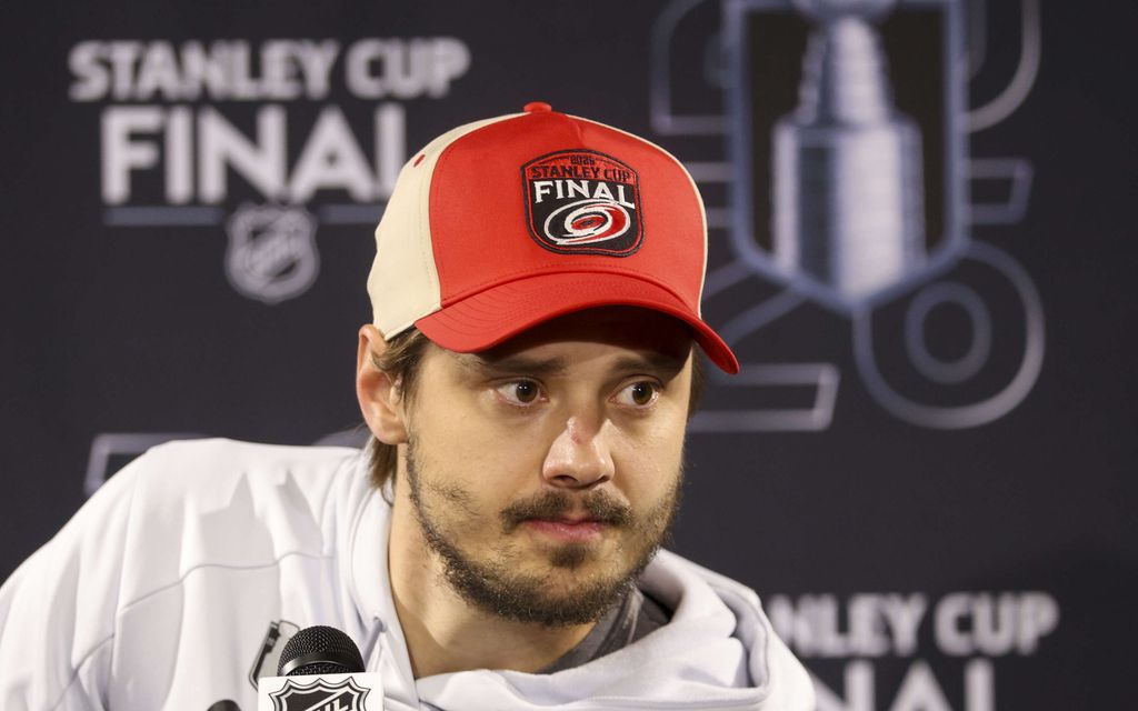 Sebastian Aho teki historiaa – Nousi Wayne Gretzky