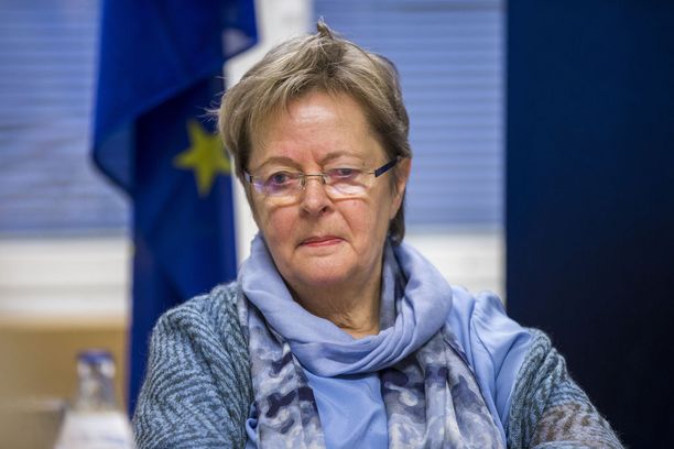 SDP:n euroedustaja Liisa Jaakonsaari on pettynyt siihen, että tasavallan presidentti Sauli Niinistö ei vieraillut EU-parlamentissa Suomen juhlavuonna.