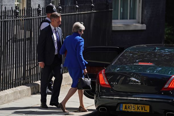 Theresa May väistyy tänään virallisesti pääministerin paikalta ja palaa rivikansanedustajaksi. 