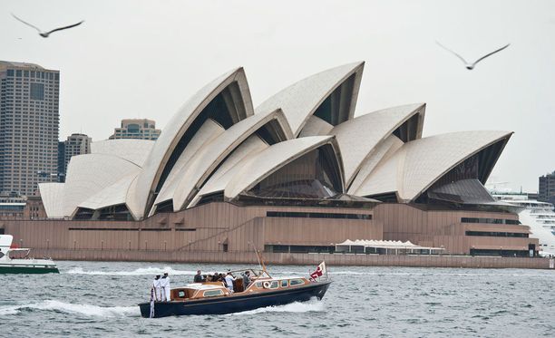 Toinen terroriuhkatilanne tapahtui Sydneyn Oopperatalolla.