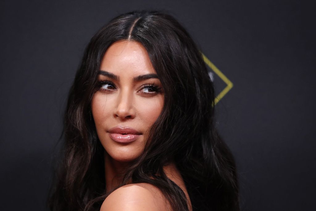 Kim Kardashian kärähti hassusta kuva­muokkauksesta: ”Mitä on tapahtunut?”
