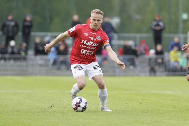 Mikko Hauhia tahkosi 185 ottelua peräkkäin täydet minuutit FC Lahden paidassa.