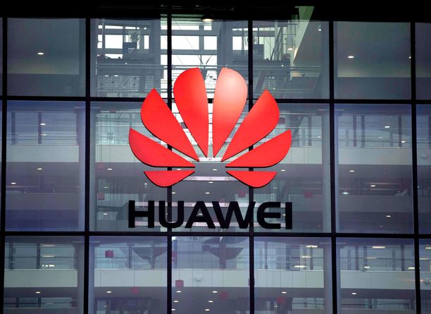 Huawein mukaan tapahtuma on vaikuttanut haitallisesti yhtiön maineeseen.