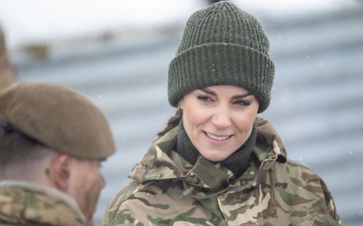 Korkean arvonimen saanut prinsessa Catherine osallistui armeijan harjoituksiin – Katso kuvat!