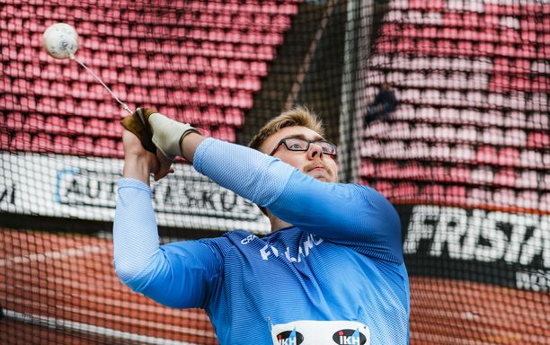 Moukarimies Aaron Kangas on kesän 2020 paras suomalainen yleisurheilija.