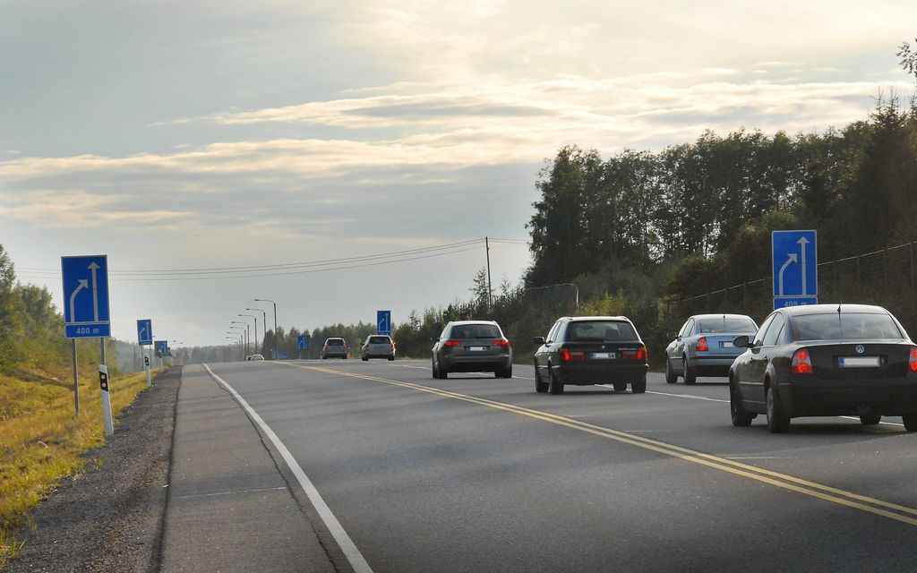 Pirkkalalais­mies ohitti autojonon 135 km/h nopeutta – oikeus ymmärsi ”tavallisen tienkäyttäjän” ratkaisua