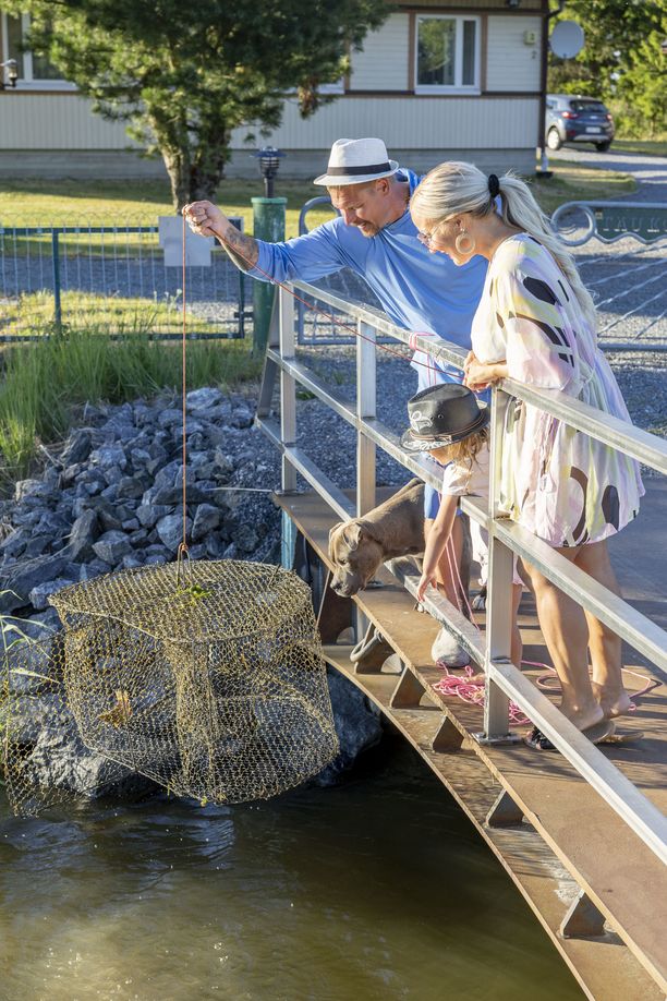 Aki ja Rita Manninen: näin suhde on kestänyt kohut ja työriidat