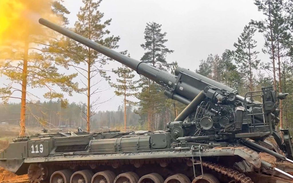 Venäjä lisää panssarikalustoa Suomen rajan lähellä – uusin kalusto kätketään varikoille
