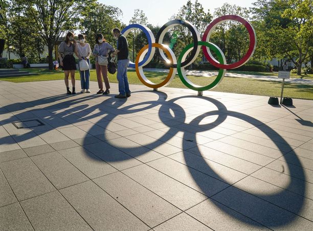 Neljä viidestä japanilaisesta on sitä mieltä, että olympialaisia ei pitäisi järjestää Tokiossa tulevana kesänä.