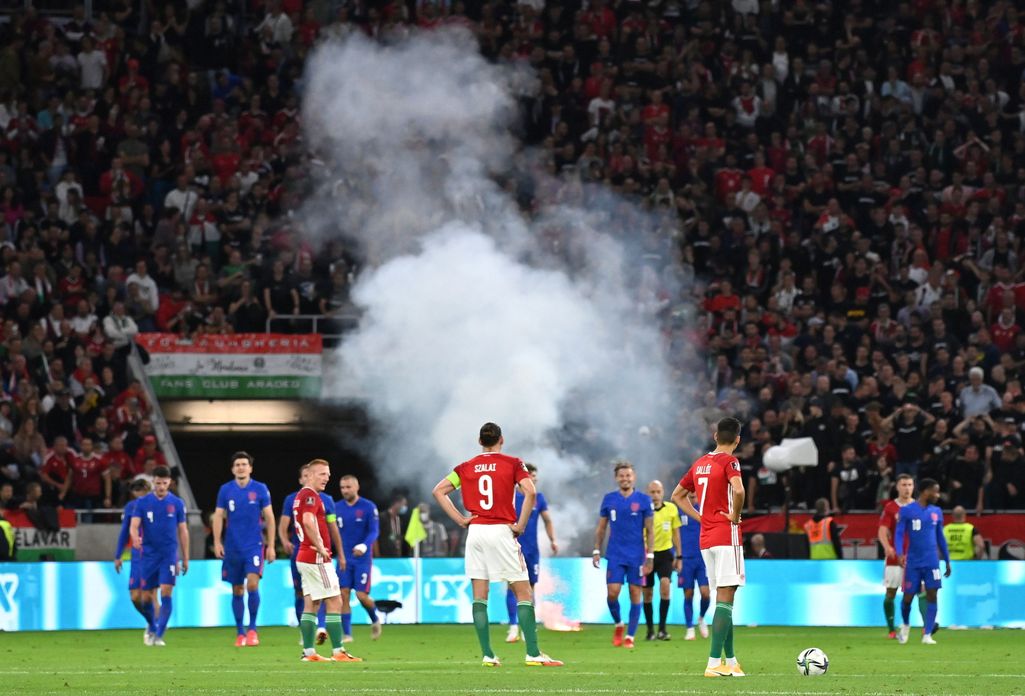 Unkarille sakot katsojien törttöilystä Englanti-ottelussa