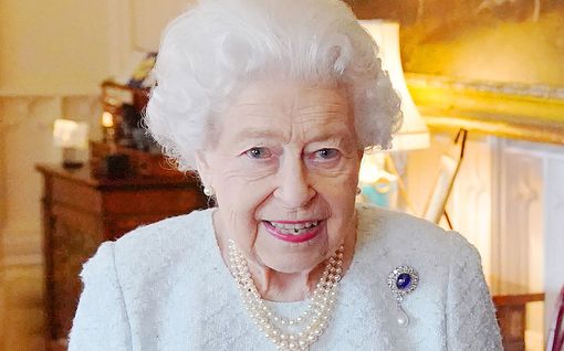 Kuningatar Elisabetin turvatoimia kiristetään – syynä joulupäivänä sattunut huolestuttava välikohtaus