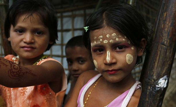 Rohingya-lapsia pakolaisleirillä Bangladeshissa.