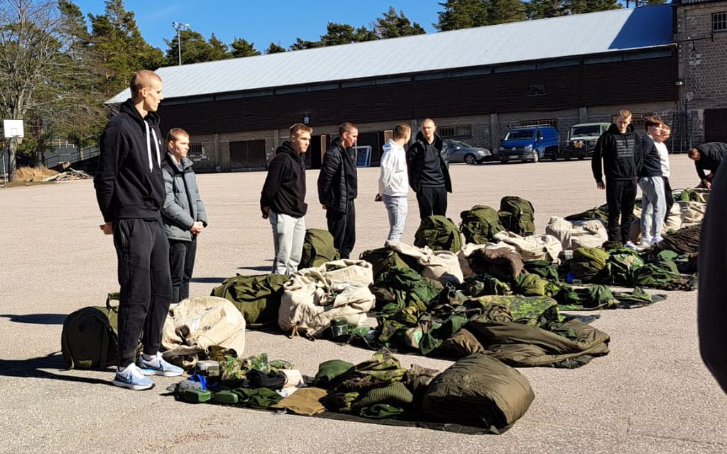 Kuva: Lauri Markkanen aloitti varusmies­palveluksensa – Ensikosketus kaikille alokkaille tuttu 