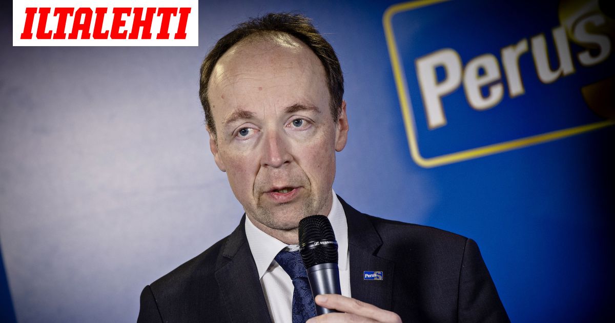 Jussi Halla-aho pitää poliittisen tilannekatsauksen