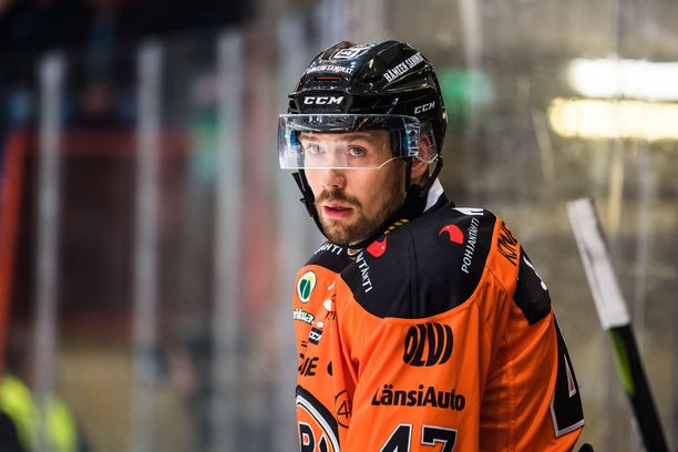 Janne Lahti joutuu lopettamaan uransa.