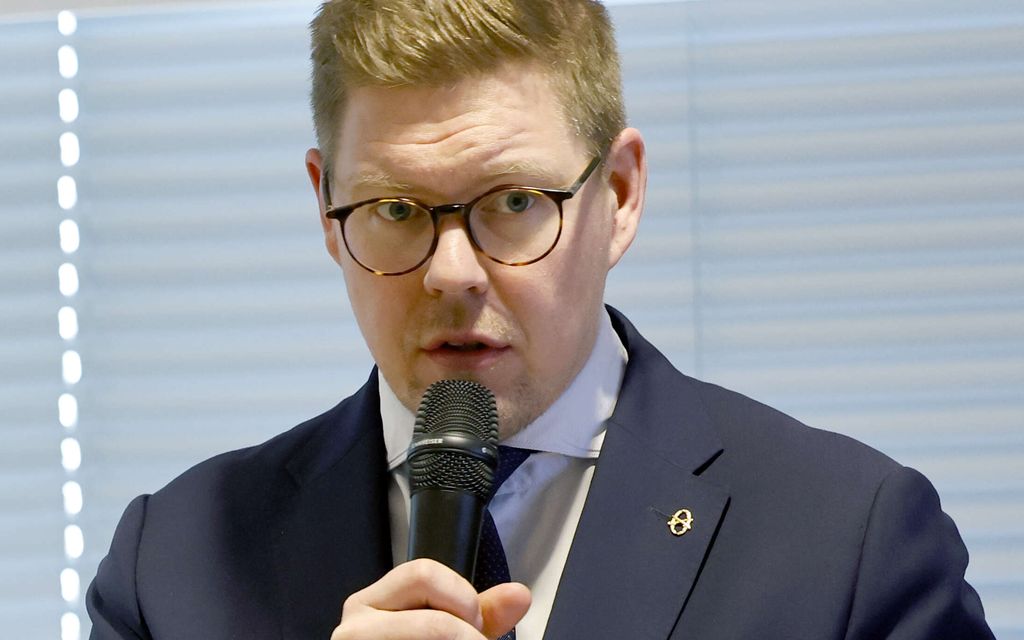 Lindtman lyö perus­suomalaisille vastakuitin: ”Purra kehui Kreikan nousua...”