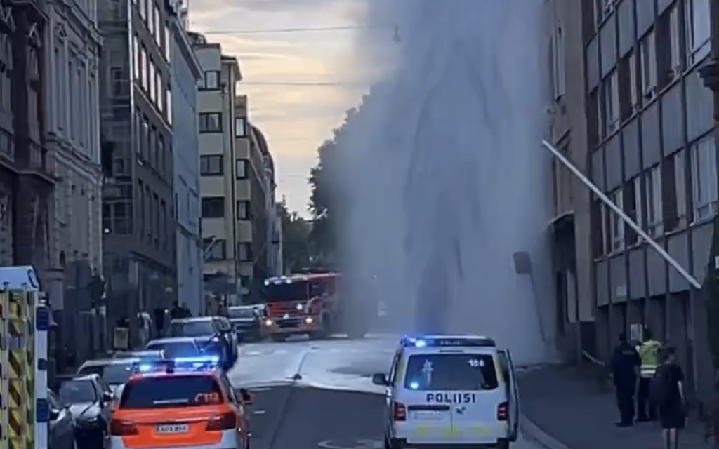 Putki räjähti Helsingissä 