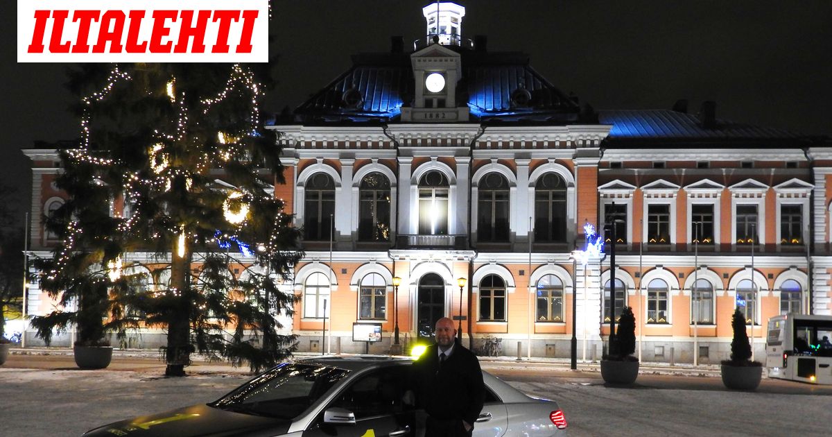 Asiakkaan Kuvailema Helvetillinen Kipu Heratti Taksikuskin Huolen Eskon 89 Hengen Pelastanut Marko Tuli Tervehtimaan Toipilasta Sairaalaan Ihmeen Hyvassa Kunnossa Tilanteeseen Nahden