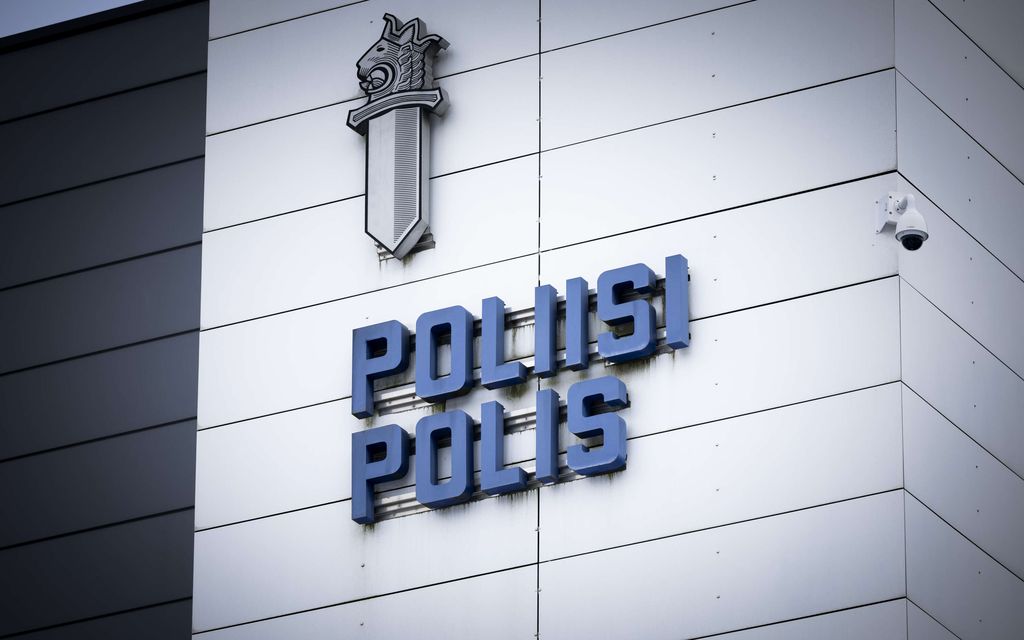 Mies kuollut poliisi­asemalla