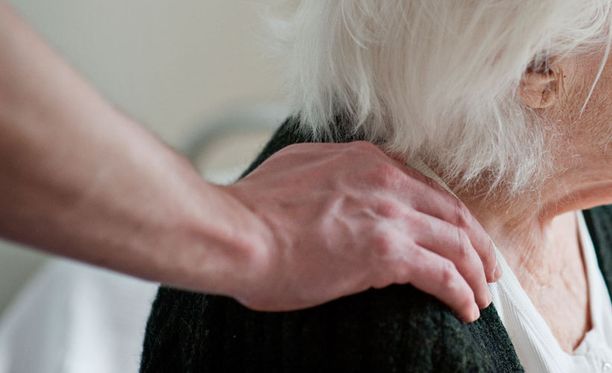 60-79 -vuotiaat ovat toiveikkampia siitä, että eläke riittäisi hoivapalveluihin vielä 80-vuotiaana. 