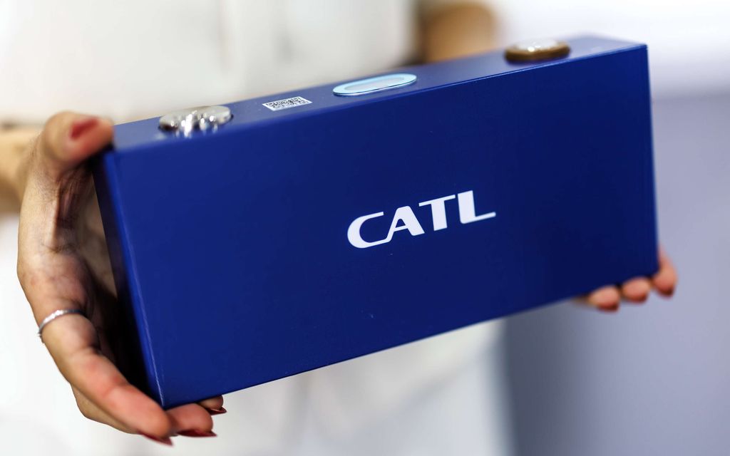 Akku latautuu alle neljässä minuutissa – Kiinalais­yritys esitteli uskomattoman keksinnön