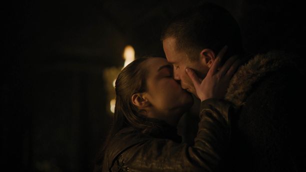Maisie Williamsin näyttelemä Arya Stark halusi viettää taistelua edeltävän yön Gendry Baratheonin kanssa.