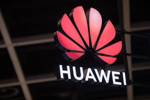 Kiinalaisjätti Huawei on pantu jenkkien toimesta ahtaalle.