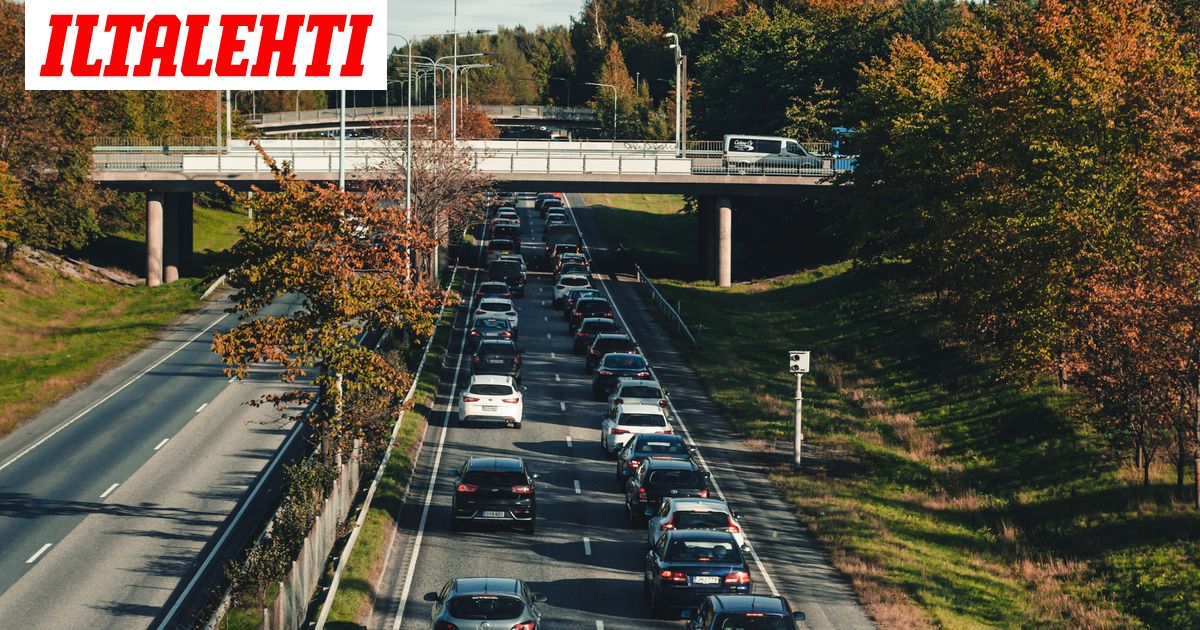 Virheen takia Suomessa on autoja, joiden rekkarissa komeilee KUK - Vimarsana News