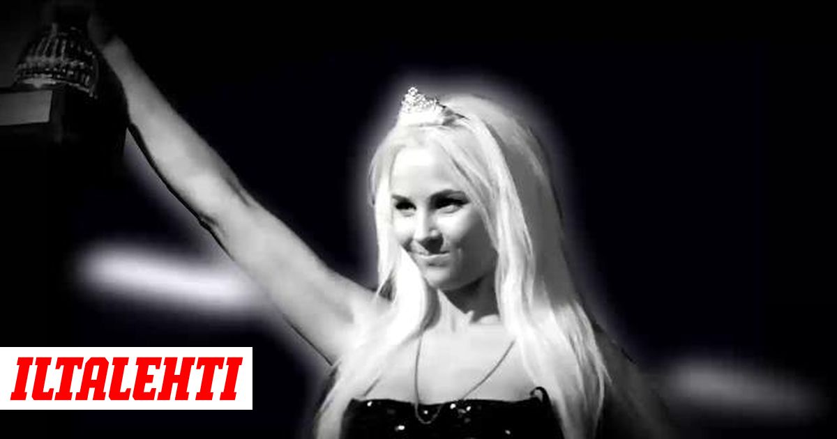 kaksi tyttöä yksi iso kalu