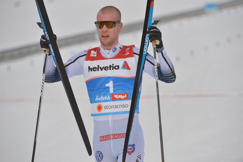 Ruotsin MM-hiihtäjä poseerasi alasti Norjan lippu persuksensa peittona - kommentoi nyt kohukuvaa