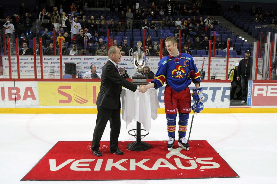 Koskinen torjuu KHL:n kultajunassa, Urheilu