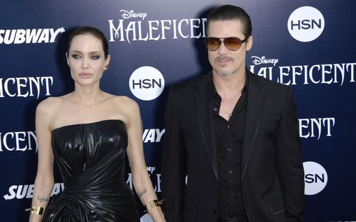 Angelina Jolie myi osuutensa yhteisestä viinitilasta ilman Brad Pittin suostumusta – johti oikeuskiistaan 