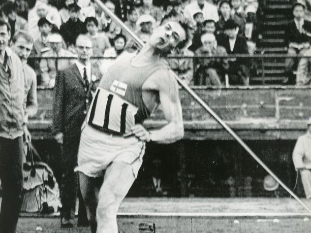 Pauli Nevala kiskaisi olympiakultaa vuonna 1964.